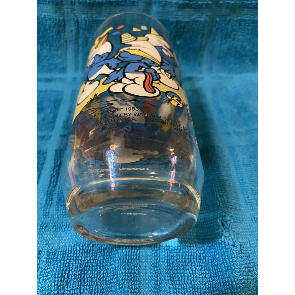 Vintage 1983 Smurf HANDY SMURF Tumbler Drinking Glass Wallace Berrie & Co.
